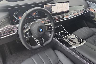 BMW Seria 7 740d xDrive M Sport