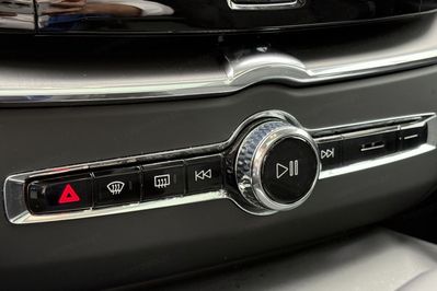 Volvo XC60 T6 Plug-In Hybrid AWD Core