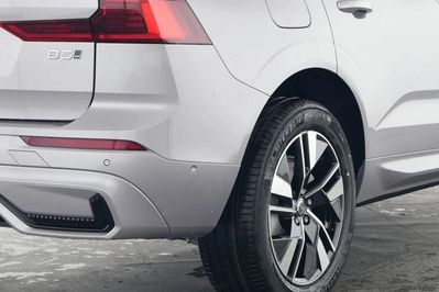 Volvo XC60 B5 B AWD Plus Dark
