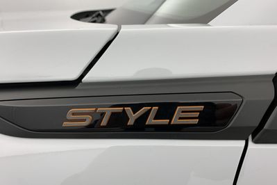 Peugeot 2008 STYLE 1.2 PureTech