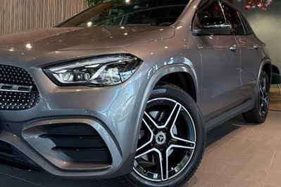Mercedes GLA 220  4-Matic AMG Line