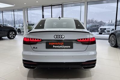 Audi A4 35 TFSI mHEV S Line S tronic