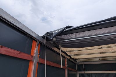 Iveco Daily 70C18 Hi-Matic Zabudowa 15EP + Winda