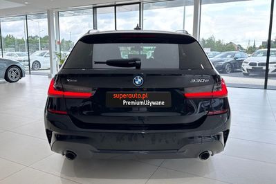 BMW Seria 3 330e xDrive M Sport sport-aut