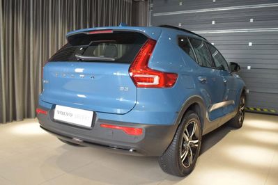 Volvo XC40 B3 Plus Dark