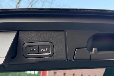 Volvo XC60 B5 B AWD Ultra Dark aut