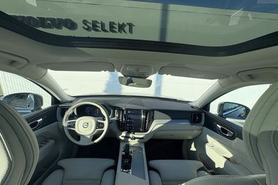 Volvo XC60 T6 Plug-In Hybrid AWD Plus Dark aut