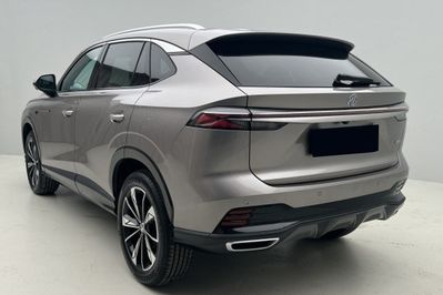 MG HS Exclusive 1.5 AT