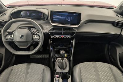 Peugeot 2008 ALLURE 1.2 PureTech