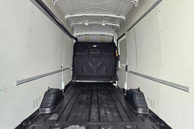 Ford Transit L4H3