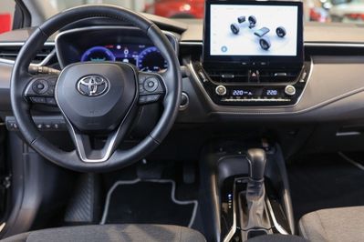 Toyota Corolla 1.8 Hybrid Style