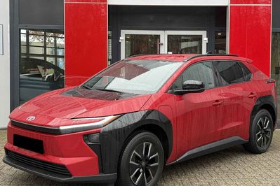 Toyota bZ4X Style EV