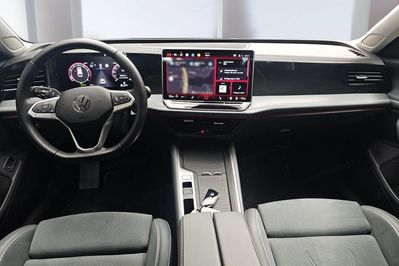 Volkswagen Passat TSI ACT mHEV Business DSG