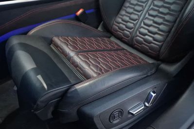 Audi A6 RS6 TFSI mHEV quattro Performance Tiptronic