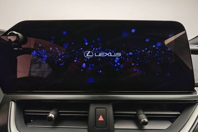 Lexus UX 300h F Sport Design 2.0 Hybrid Dynamic Force