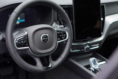 Volvo XC60 B5 AWD Ultra Black Edition
