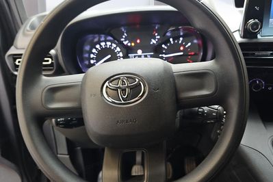 Toyota Proace City Verso Long d-4D Business