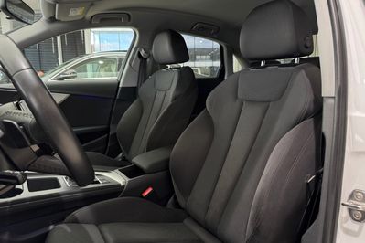Audi A4 35 TFSI S Line