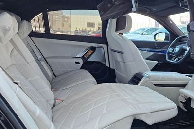 BMW Seria 7 740d xDrive M Sport