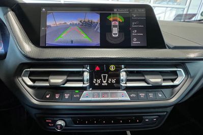 BMW Seria 2 220i Luxury Line aut