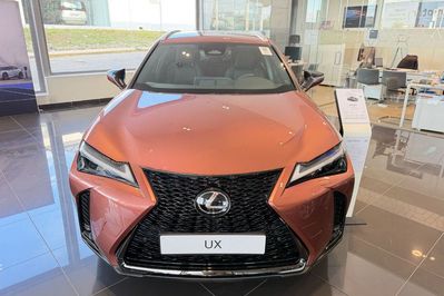 Lexus UX 300h F Sport Design Hybrid Dynamic Force