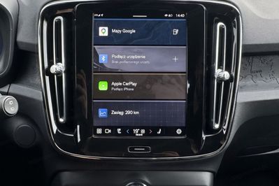 Volvo XC40 73kWh Recharge Plus aut