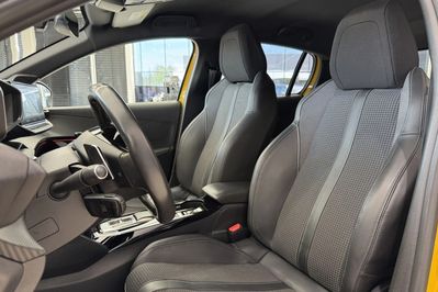 Peugeot 208 PureTech GT