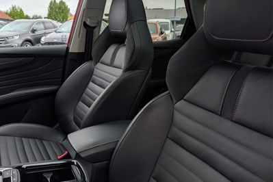 MG HS 1.5 T-GDI  DCT