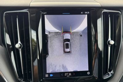 Volvo XC60 B5 B AWD Plus Dark