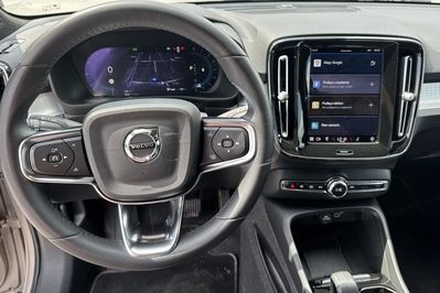 Volvo XC40 B3 Plus Dark