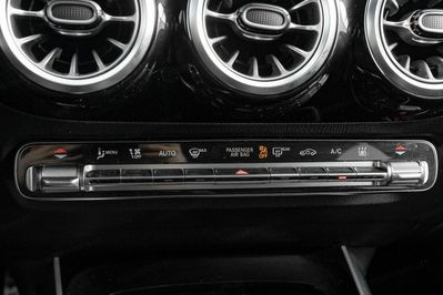 Mercedes EQA 250+ 70.5kWh AMG Line