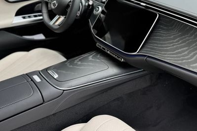 Mercedes E Klasa 220 d  4-Matic AMG