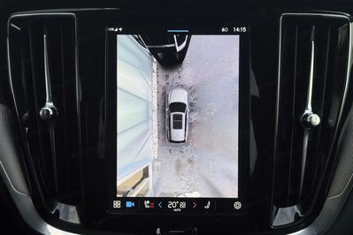 Volvo V60 T6 AWD Plug-In Hybrid Plus Dark