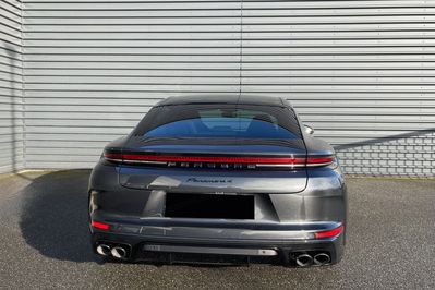 Porsche Panamera 4