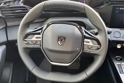 Peugeot 308 Allure EAT8 1.5 BlueHDi