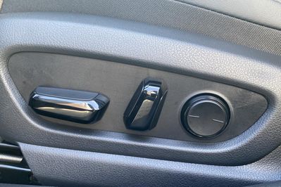 Lexus ES 300h Business Edition 2.5 E-CVT