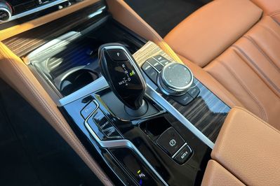 BMW Seria 5 530i xDrive Luxury Line