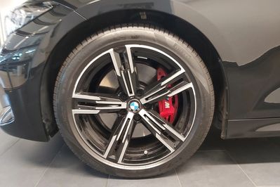 BMW Seria 3 320d xDrive M Sport