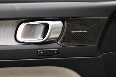 Volvo XC40 B4 Ultra Dark