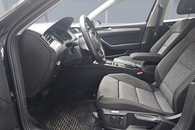 Volkswagen Passat TSI EVO Business DSG