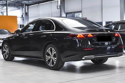 Mercedes Klasa E 200 Avantgarde
