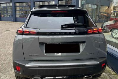 Peugeot 2008 GT Exclusive e-DCS6 1.2 PureTech mHEV