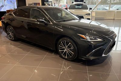 Lexus ES 300h Business Edition 2.5 E-CVT