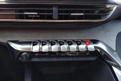 Peugeot 5008 GT EAT8