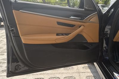 BMW Seria 5 530i xDrive M Sport