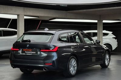 BMW Seria 3 318i aut