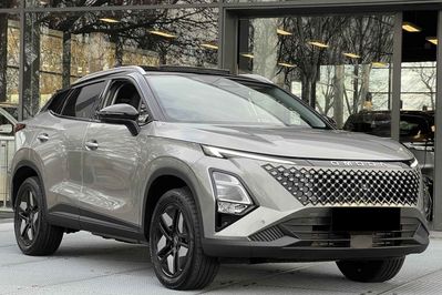 Omoda 5 1.5 T-GDI Hybrid Premium DHT