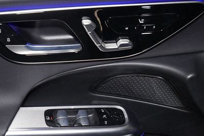Mercedes E Klasa 300 de 4-Matic AMG