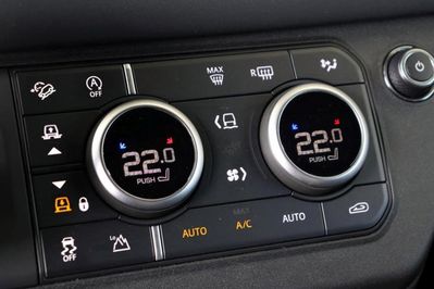 Land Rover Defender 130 5.0 P425 Outbound