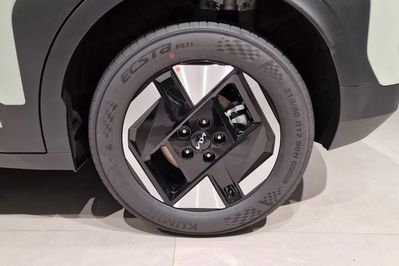 Kia EV3 81.4kWh Earth